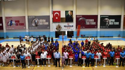 ANALİG Voleybol 1. Etap 2. Grup Müsabakaları Afyonkarahisar’da Başladı