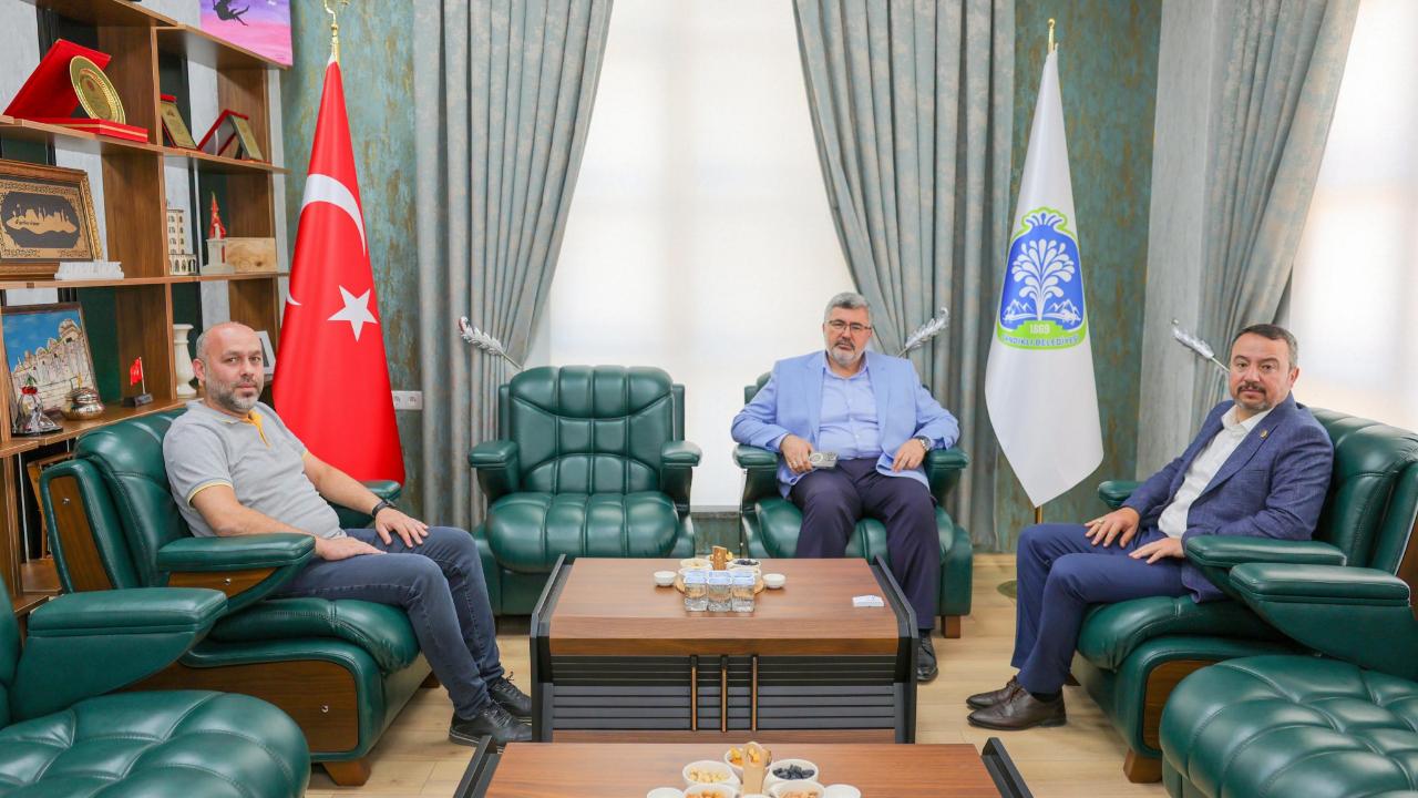 Sandıklı'da Gelecek Projeler Masaya Yatırıldı! Başkan Öztaş'a Ziyaret