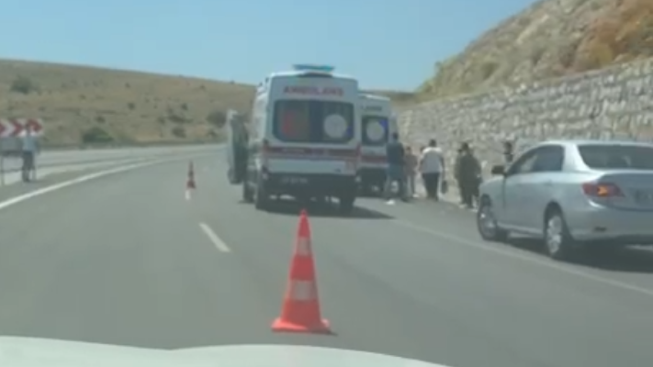 Son Dakika Afyon! Şuhut Karayolunda Kaza, Bölgeye Ekipler Sevk Edildi