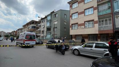 Üvey Annesi İle Kız Kardeşinin Boğazını Keserek Öldürdü!