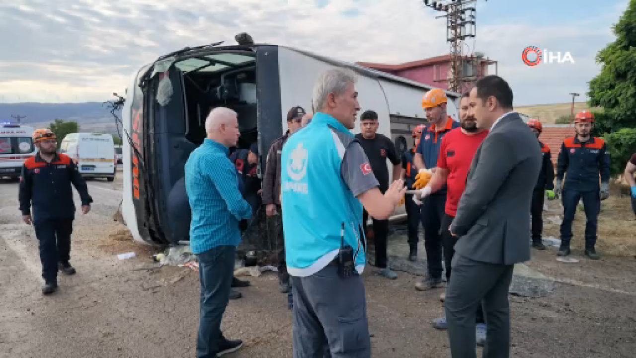 Yolcu Otobüsü Devrildi: 1 Ölü, 40 Yaralı