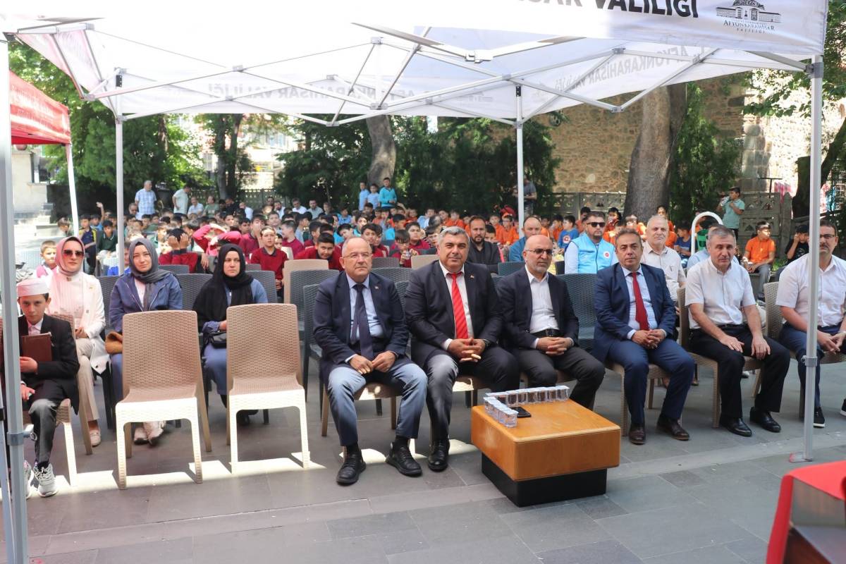 Afyon’da Çocuklar Camilerde Buluştu, Gönüller Şenl