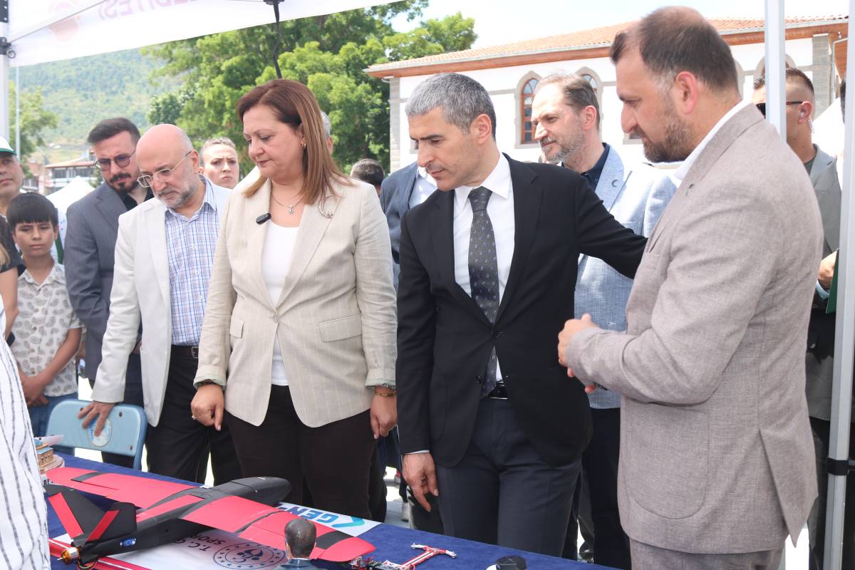 Afyonkarahisar’da Sağlıklı Yaşam Ligi Coşkusu: Şampiyonlar Ödüllerini Aldı