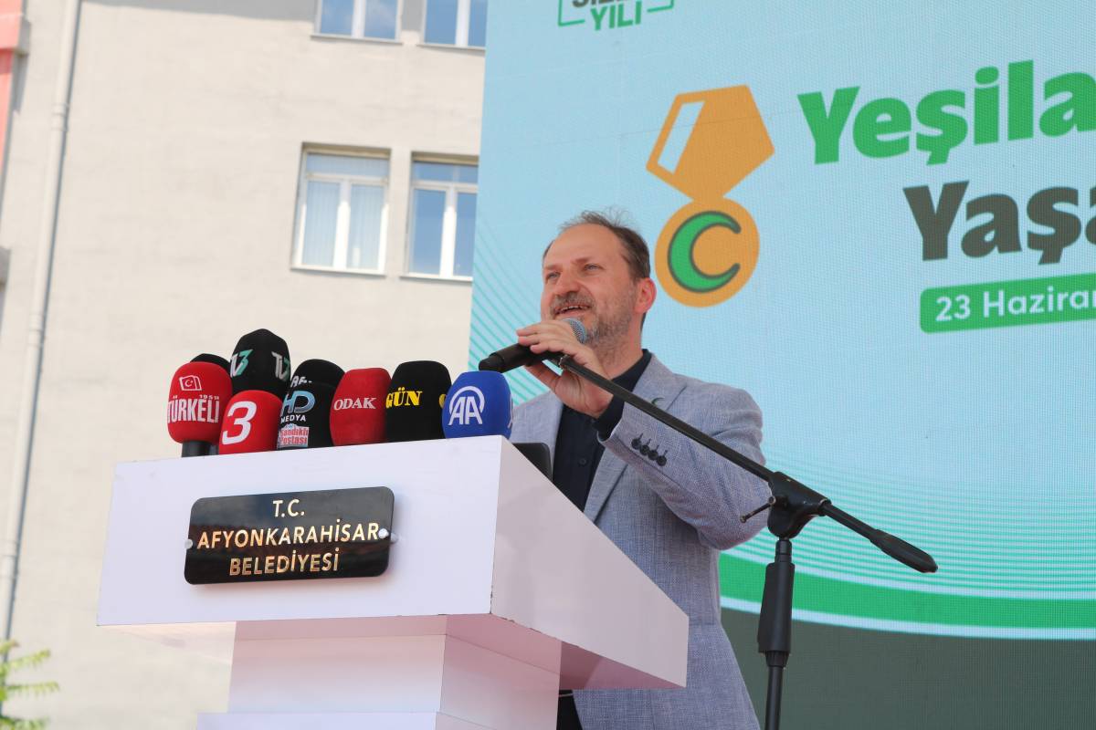 Afyonkarahisar’da Sağlıklı Yaşam Ligi Coşkusu: Şampiyonlar Ödüllerini Aldı