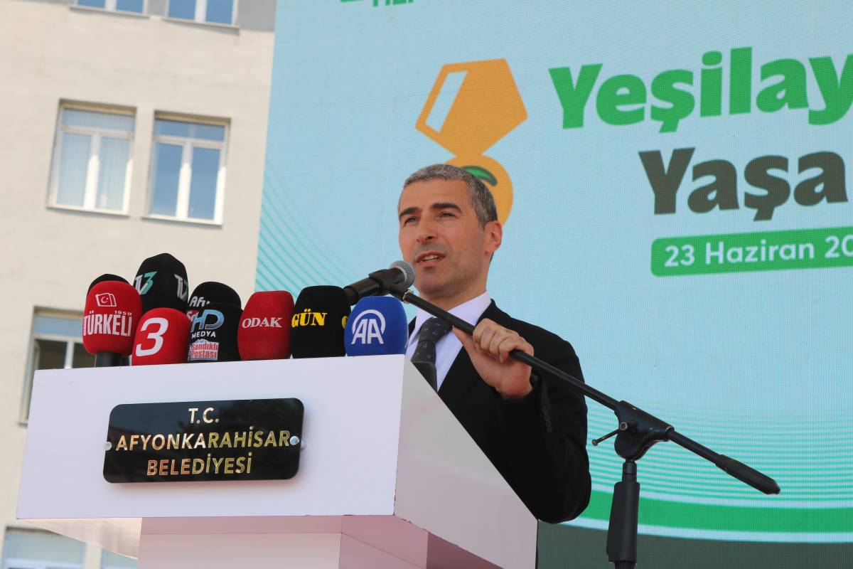 Afyonkarahisar’da Sağlıklı Yaşam Ligi Coşkusu: Şampiyonlar Ödüllerini Aldı