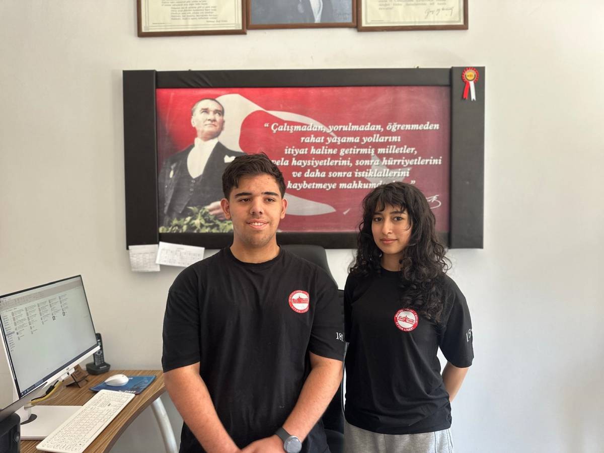 Afyon Lisesi Öğrencilerinden TEKNOFEST’te Çifte Gurur: Emre Hocaoğlu ve Azra Betül Erol Finale Yükseldi