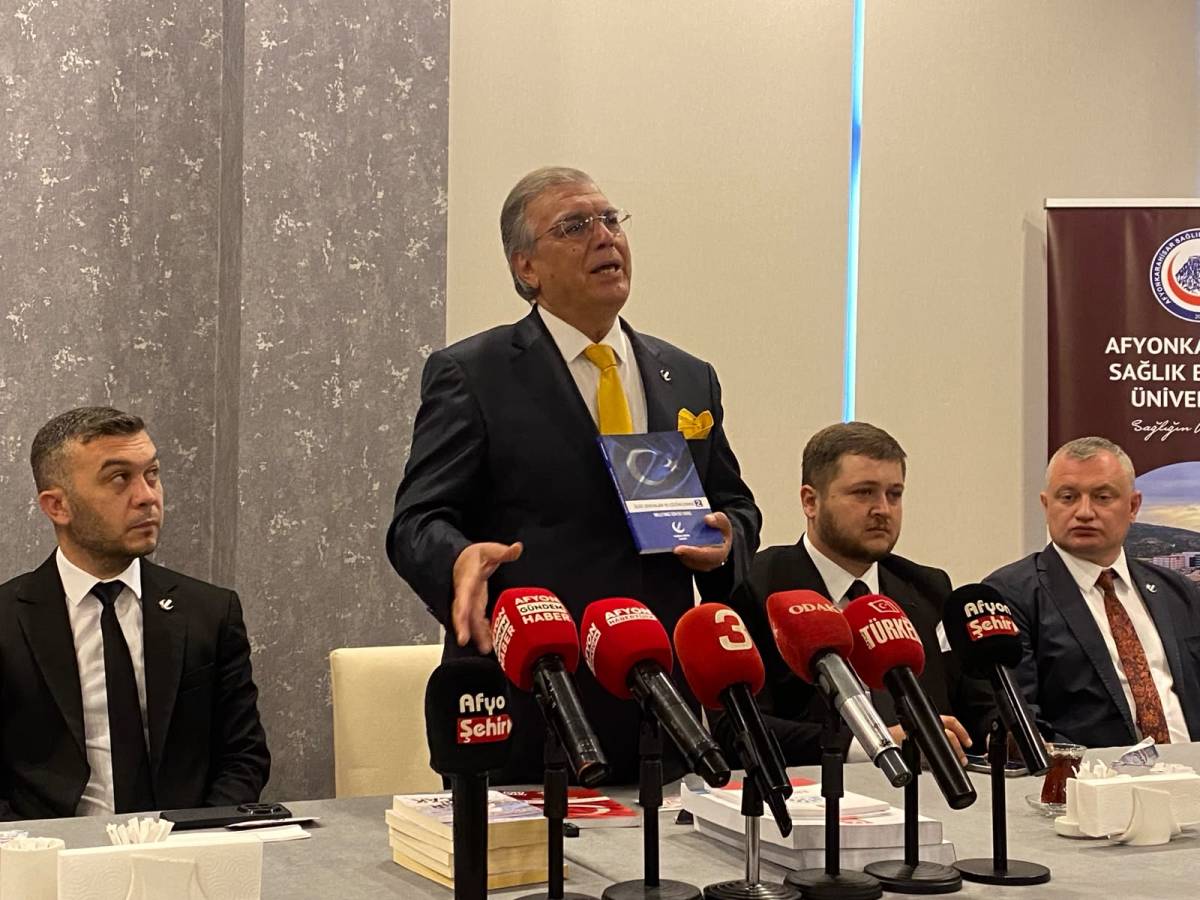 Yeniden Refah Partisi Afyon'da Gündemi Değerlendirdi: Çiftçi, Eğitim Ve Eber Gölü Masada