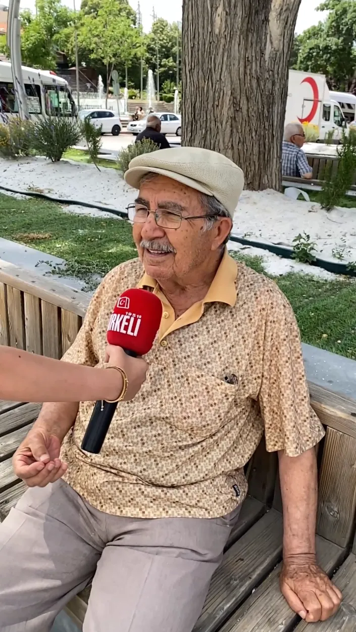 Evlerine Misafir Beklerken Yılan Geldi!