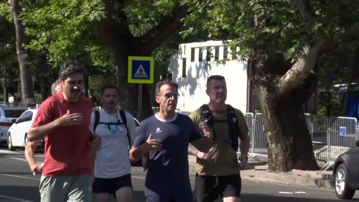 Fransa Cumhurbaşkanı Macron’dan Ankara’da Sabah Koşusu