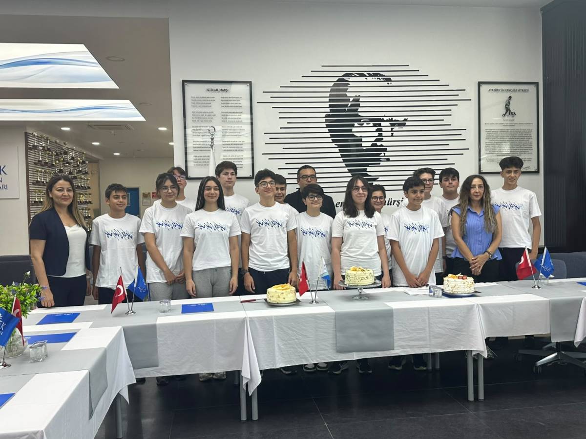 İSTEK Afyon Fen Lisesi’nde Büyük Gurur: LGS Türkiye Birincisi Okullarında
