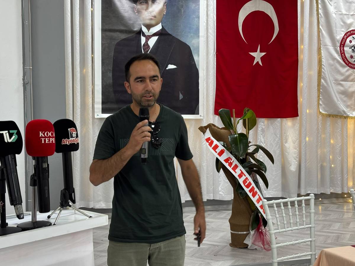 Afyonkarahisar ASKF Genel Kurulu’nda Alişan Akgün Güven Tazeledi